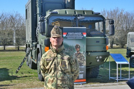 Különleges katonai eszközökkel ismerkedhetnek meg az érdeklődők Fehérváron
